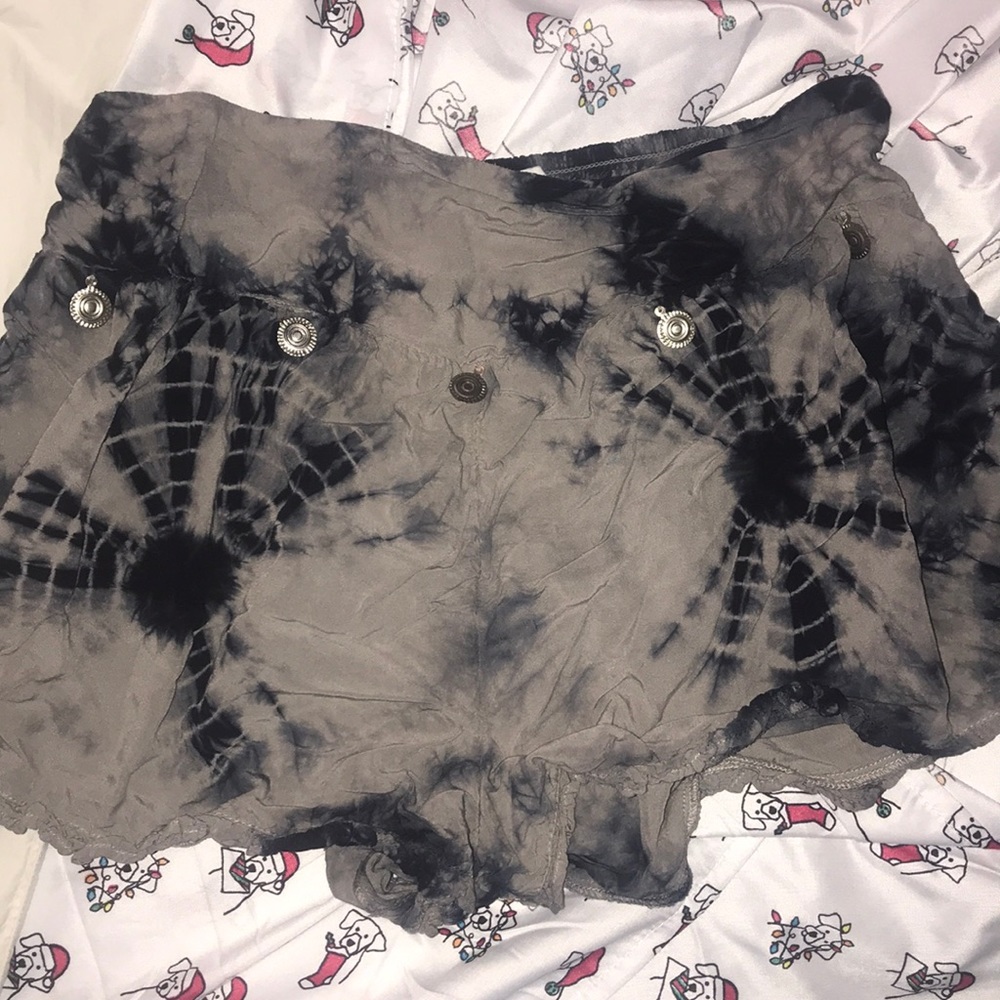 American eagle tie dye shorts!